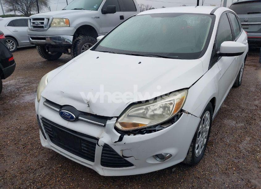 Photo 6 of 2012 Ford Focus SE (VIN 1FAHP3K20CL197291)