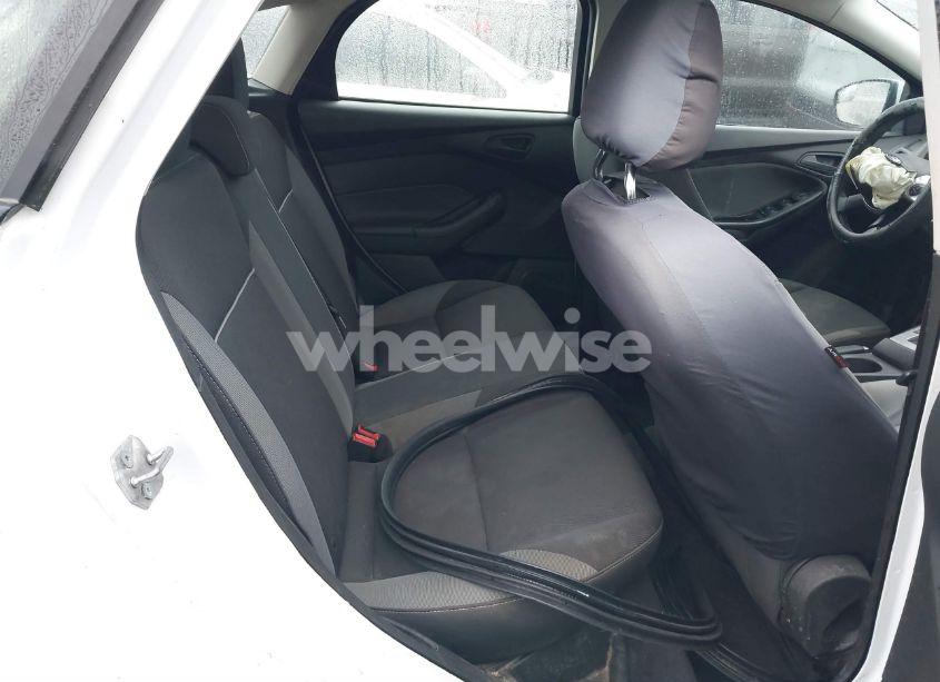 Photo 8 of 2012 Ford Focus SE (VIN 1FAHP3K20CL197291)