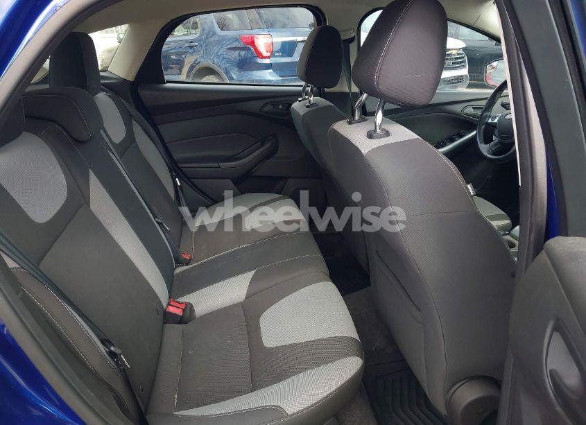 Photo 8 of 2012 Ford Focus SE (VIN 1FAHP3K20CL202795)
