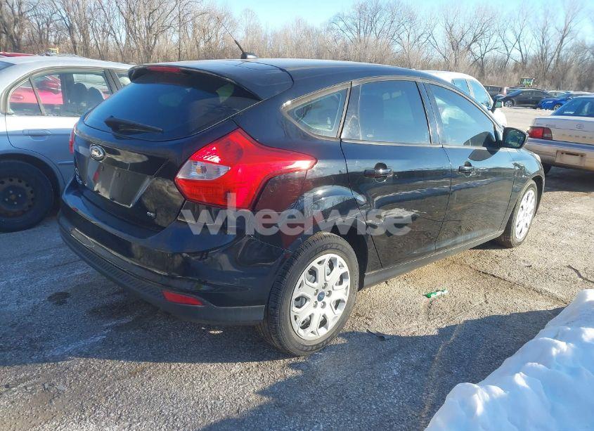 Photo 4 of 2012 Ford Focus SE (VIN 1FAHP3K20CL241063)