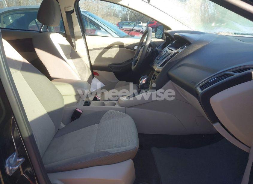 Photo 5 of 2012 Ford Focus SE (VIN 1FAHP3K20CL241063)