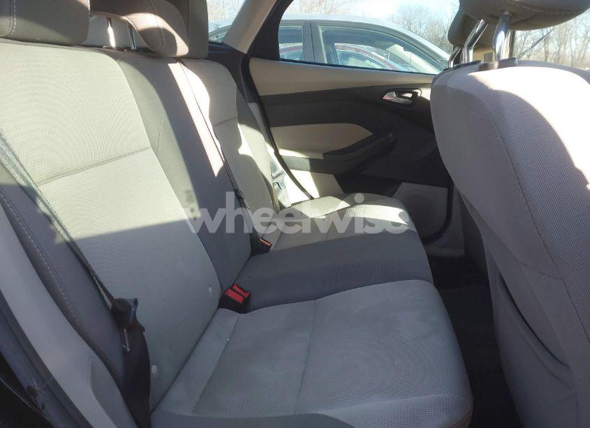 Photo 8 of 2012 Ford Focus SE (VIN 1FAHP3K20CL241063)