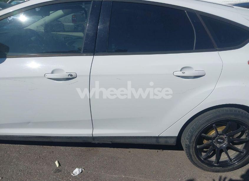 Photo 12 of 2012 Ford Focus SE (VIN 1FAHP3K20CL258655)