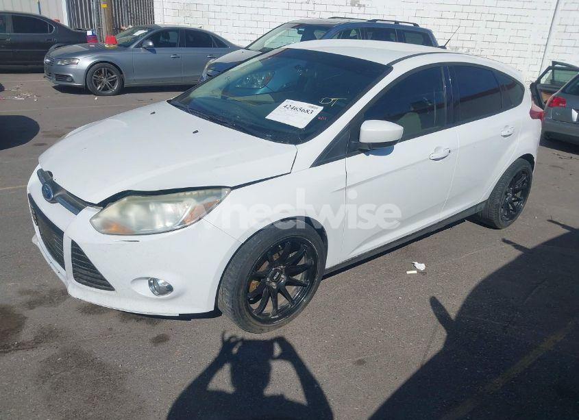 Photo 2 of 2012 Ford Focus SE (VIN 1FAHP3K20CL258655)