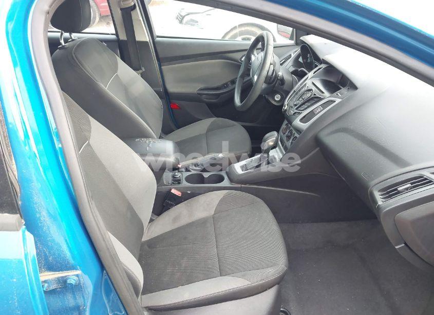 Photo 5 of 2012 Ford Focus SE (VIN 1FAHP3K20CL265296)