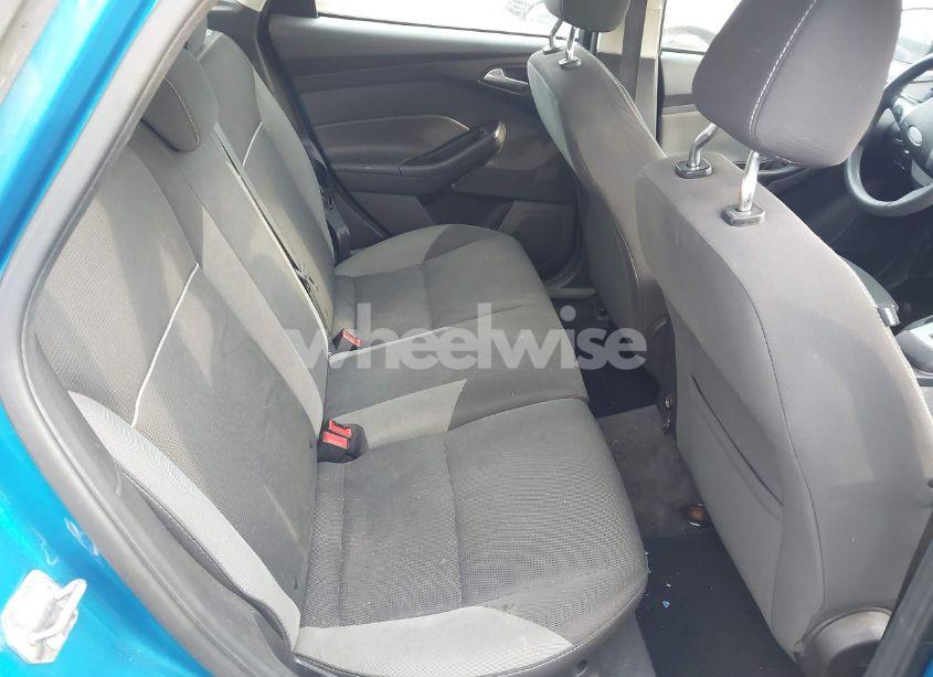 Photo 8 of 2012 Ford Focus SE (VIN 1FAHP3K20CL265296)