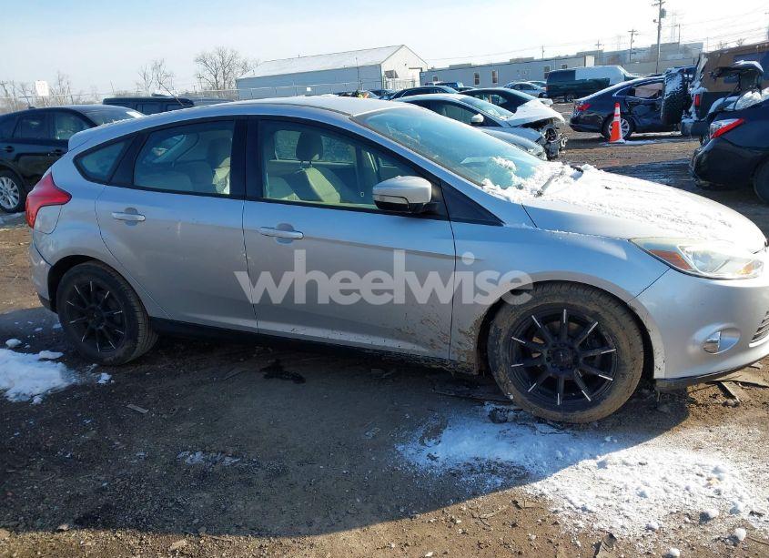 Photo 14 of 2012 Ford Focus SE (VIN 1FAHP3K20CL323228)