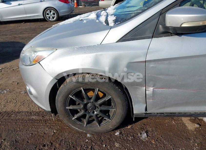 Photo 18 of 2012 Ford Focus SE (VIN 1FAHP3K20CL323228)