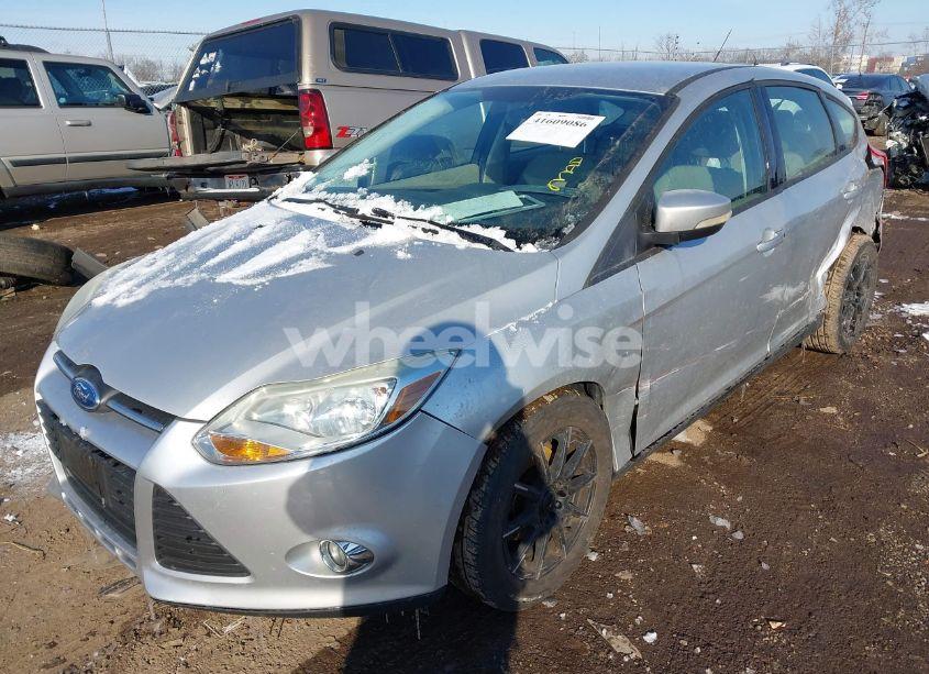 Photo 2 of 2012 Ford Focus SE (VIN 1FAHP3K20CL323228)