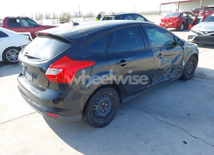 Photo 4 of 2012 Ford Focus SE (VIN 1FAHP3K20CL355063)
