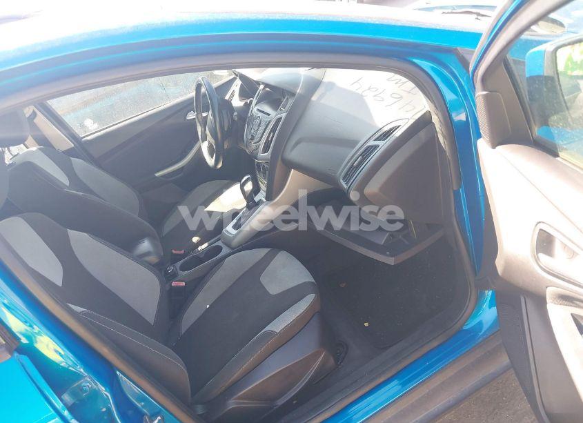 Photo 5 of 2012 Ford Focus SE (VIN 1FAHP3K20CL366399)