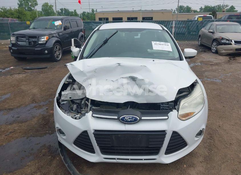 Photo 12 of 2012 Ford Focus SE (VIN 1FAHP3K20CL387690)