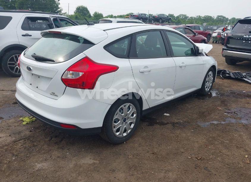 Photo 4 of 2012 Ford Focus SE (VIN 1FAHP3K20CL387690)