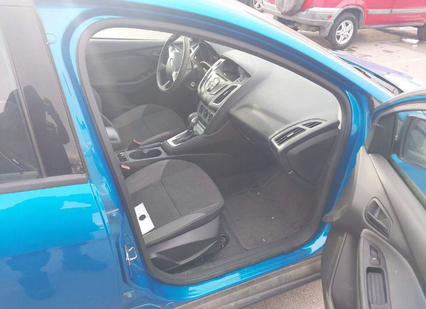 Photo 5 of 2012 Ford Focus SE (VIN 1FAHP3K20CL413432)