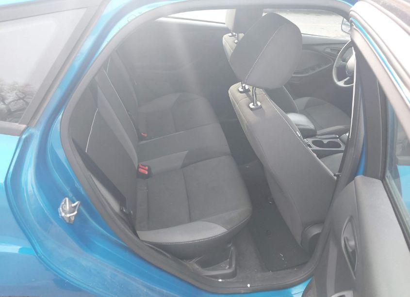 Photo 8 of 2012 Ford Focus SE (VIN 1FAHP3K20CL413432)