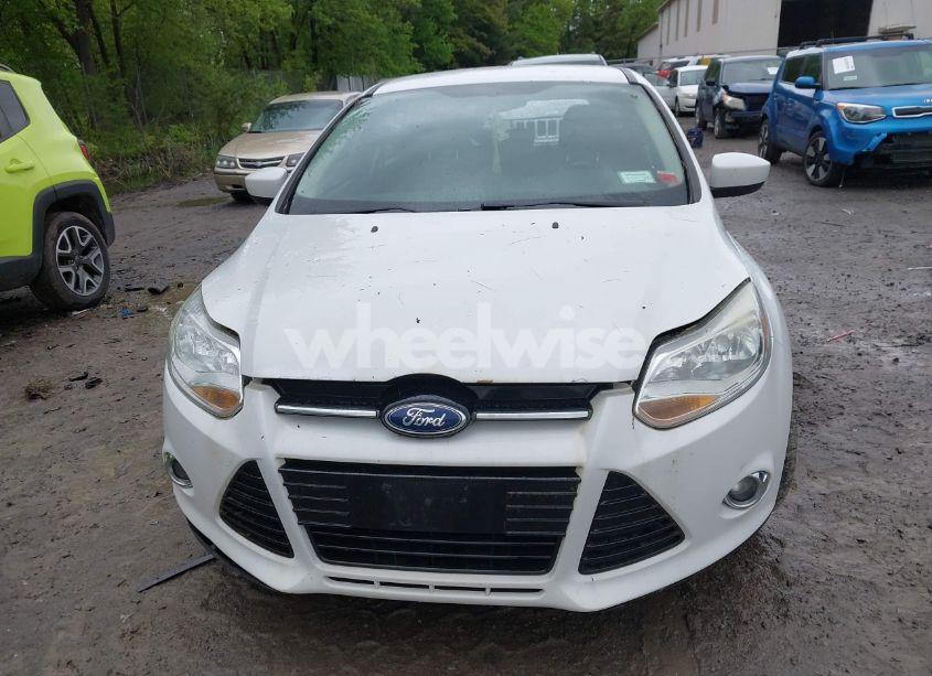 Photo 12 of 2012 Ford Focus SE (VIN 1FAHP3K20CL471993)