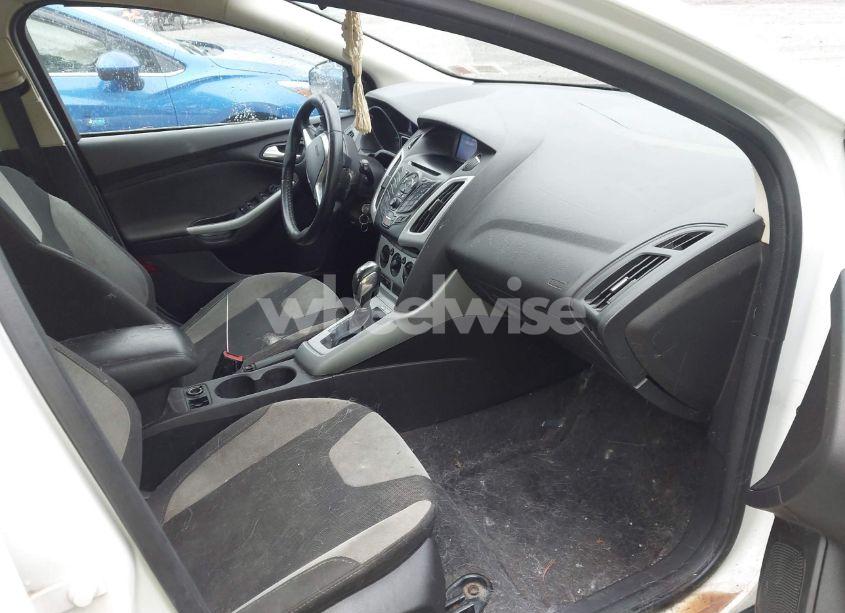 Photo 5 of 2012 Ford Focus SE (VIN 1FAHP3K20CL471993)
