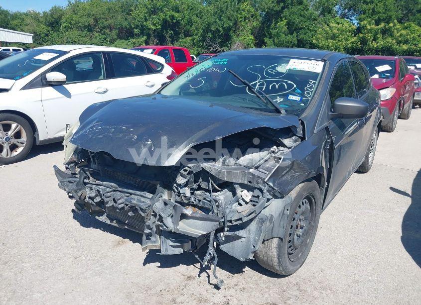 Photo 2 of 2012 Ford Focus SE (VIN 1FAHP3K21CL108392)