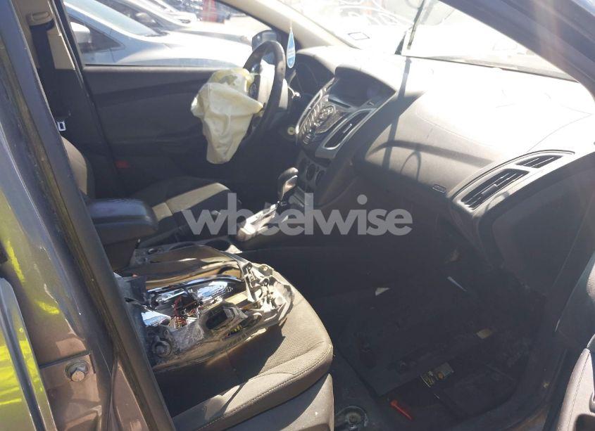 Photo 5 of 2012 Ford Focus SE (VIN 1FAHP3K21CL108392)