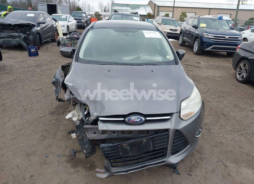 Photo 13 of 2012 Ford Focus SE (VIN 1FAHP3K21CL151677)
