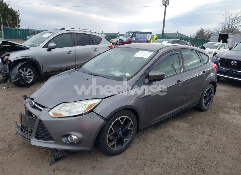 Photo 2 of 2012 Ford Focus SE (VIN 1FAHP3K21CL151677)
