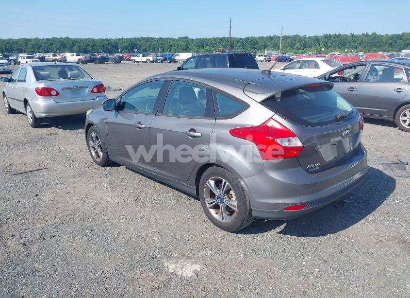 Photo 3 of 2012 Ford Focus SE (VIN 1FAHP3K21CL171802)