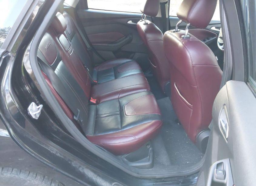 Photo 8 of 2012 Ford Focus SE (VIN 1FAHP3K21CL209450)