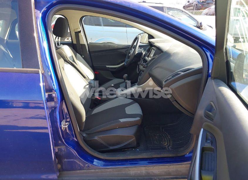 Photo 5 of 2012 Ford Focus SE (VIN 1FAHP3K21CL233571)