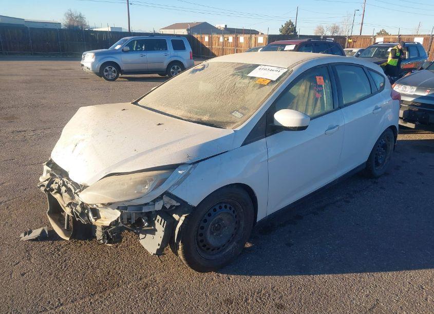 Photo 2 of 2012 Ford Focus SE (VIN 1FAHP3K21CL258695)