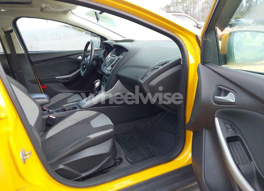 Photo 5 of 2012 Ford Focus SE (VIN 1FAHP3K21CL261127)