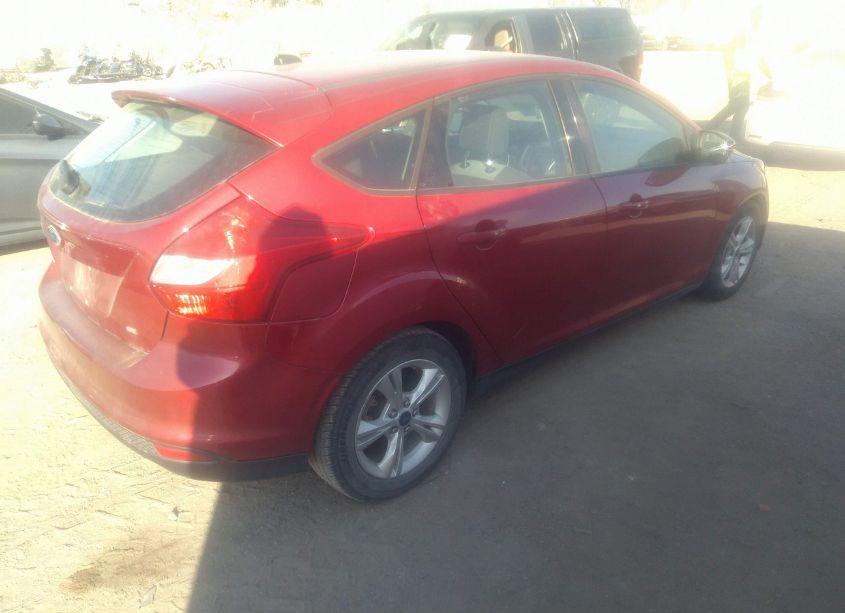 Photo 4 of 2012 Ford Focus SE (VIN 1FAHP3K21CL321021)