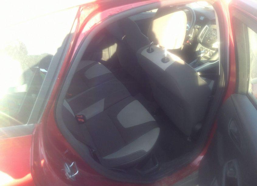 Photo 8 of 2012 Ford Focus SE (VIN 1FAHP3K21CL321021)