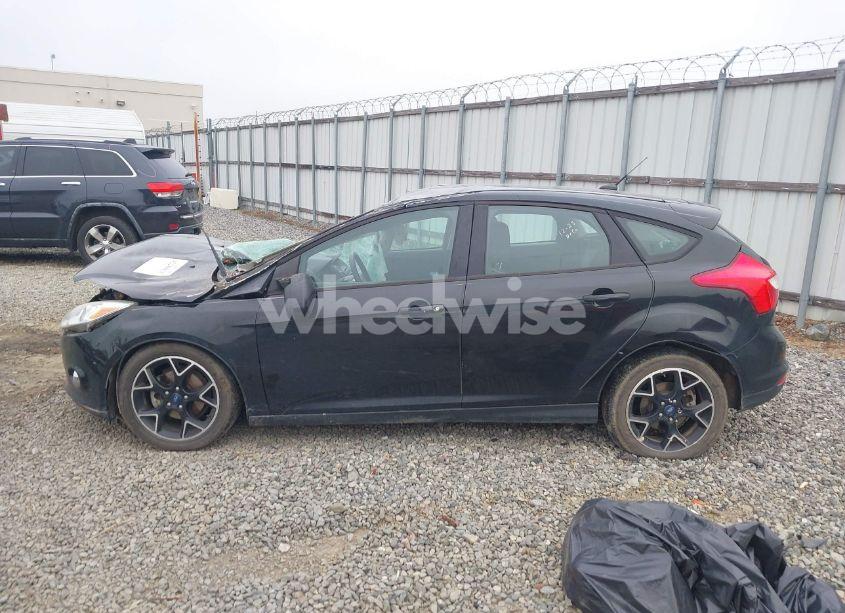 Photo 13 of 2012 Ford Focus SE (VIN 1FAHP3K21CL385219)
