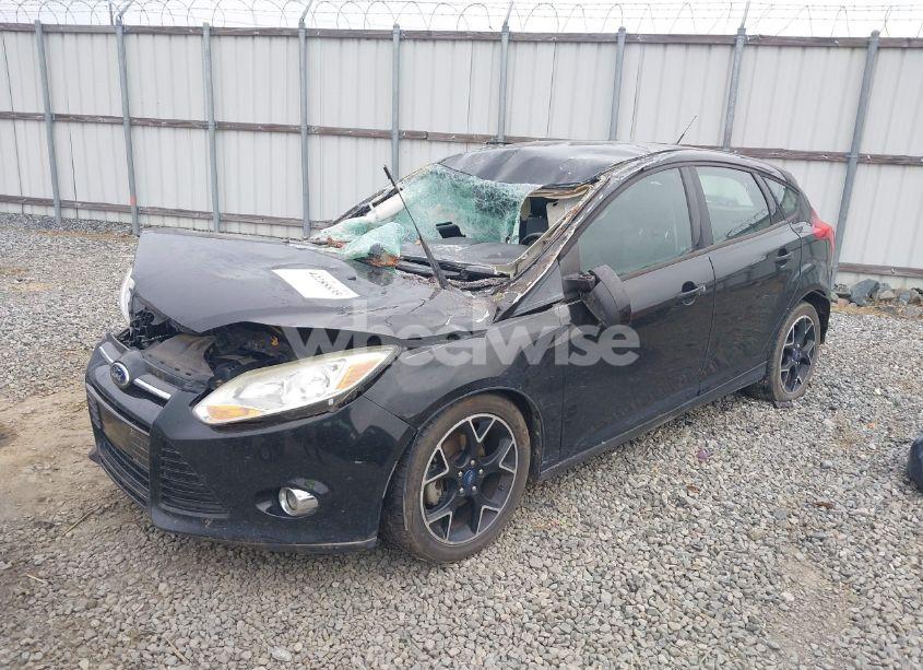 Photo 2 of 2012 Ford Focus SE (VIN 1FAHP3K21CL385219)