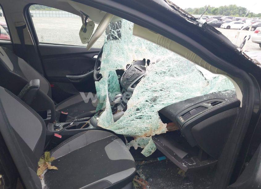 Photo 5 of 2012 Ford Focus SE (VIN 1FAHP3K21CL385219)