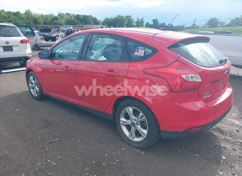 Photo 3 of 2012 Ford Focus SE (VIN 1FAHP3K21CL444088)