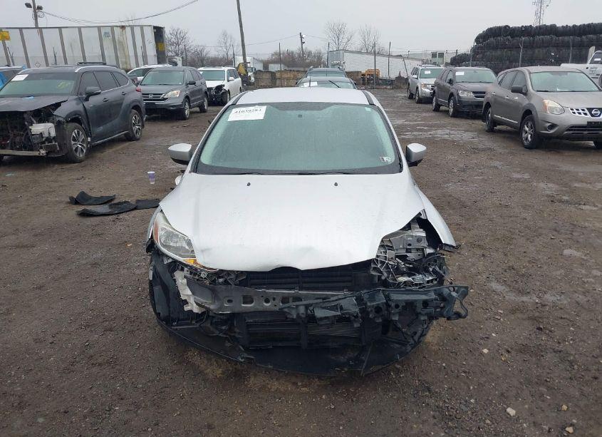 Photo 13 of 2012 Ford Focus SE (VIN 1FAHP3K21CL460629)