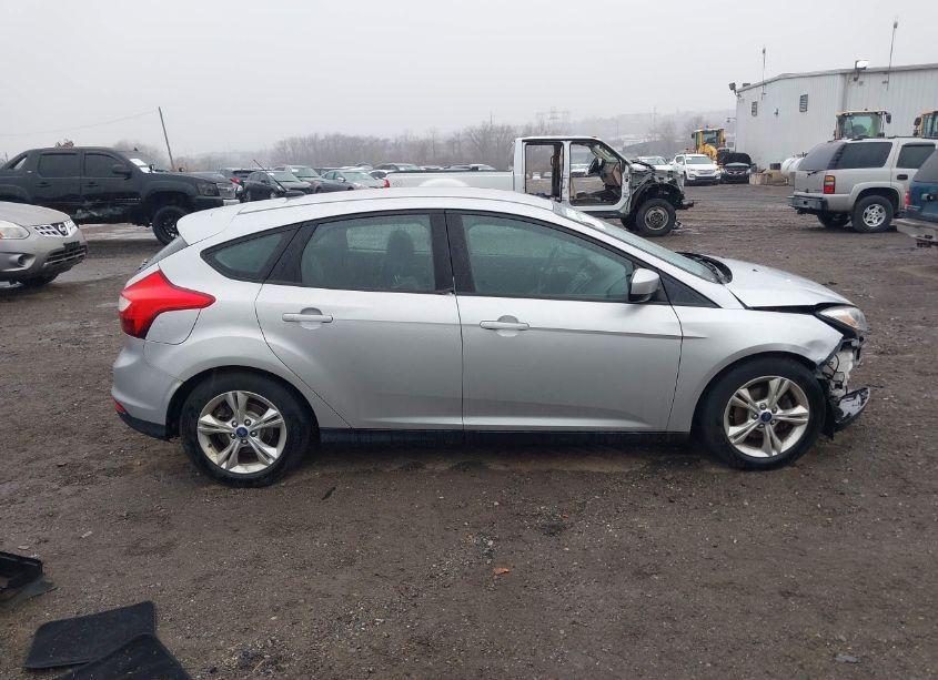 Photo 14 of 2012 Ford Focus SE (VIN 1FAHP3K21CL460629)