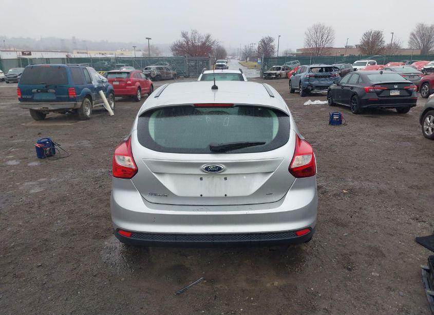 Photo 17 of 2012 Ford Focus SE (VIN 1FAHP3K21CL460629)
