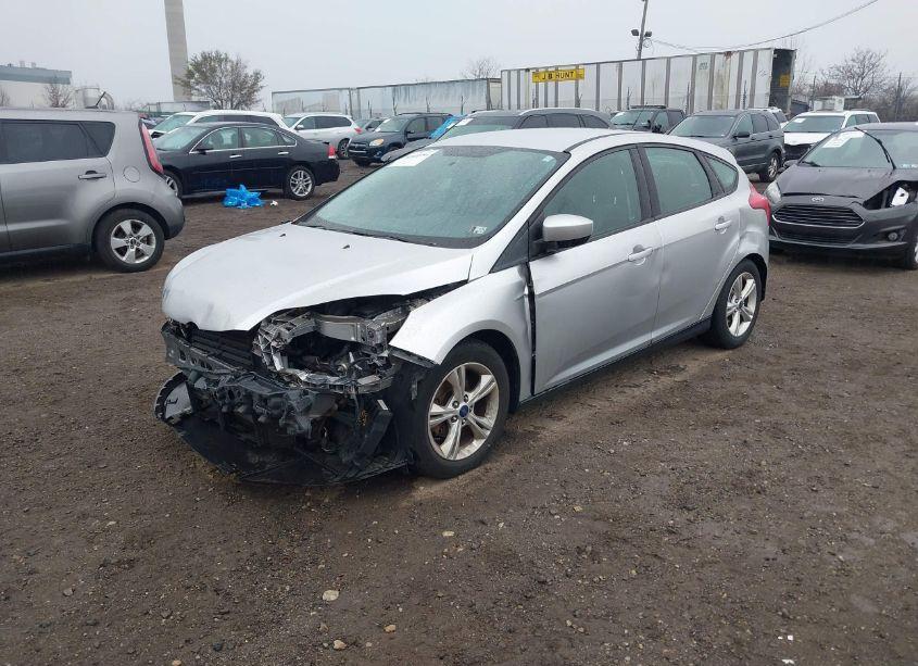 Photo 2 of 2012 Ford Focus SE (VIN 1FAHP3K21CL460629)