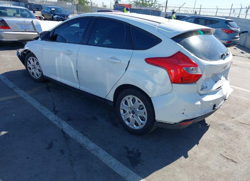 Photo 3 of 2012 Ford Focus SE (VIN 1FAHP3K21CL469606)