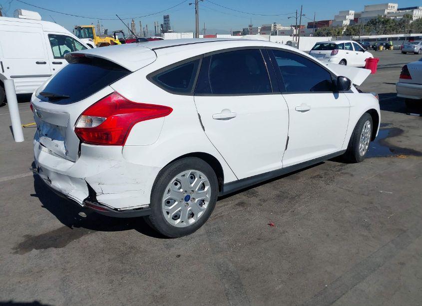 Photo 4 of 2012 Ford Focus SE (VIN 1FAHP3K21CL469606)