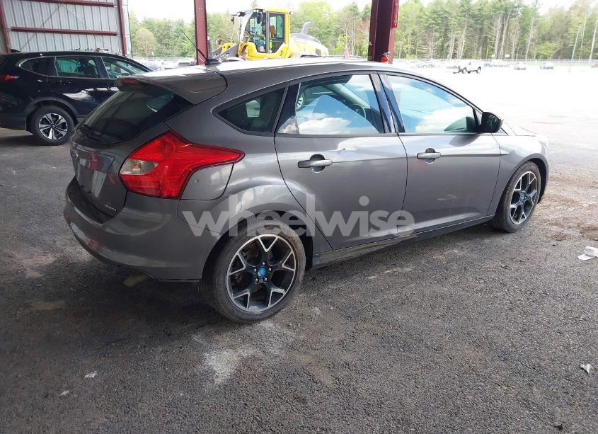 Photo 4 of 2012 Ford Focus SE (VIN 1FAHP3K21CL472716)