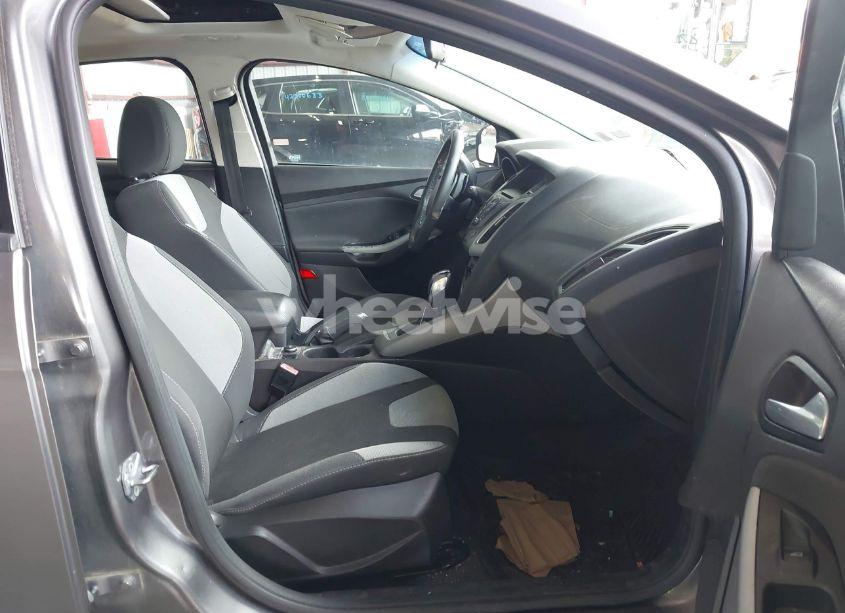 Photo 5 of 2012 Ford Focus SE (VIN 1FAHP3K21CL472716)