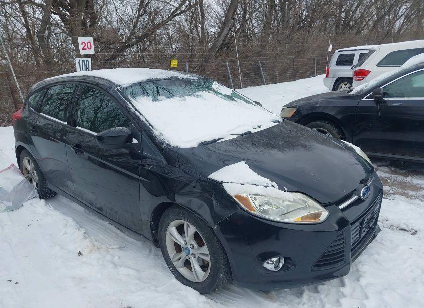 2012 Ford Focus SE (VIN 1FAHP3K22CL233787) main photo