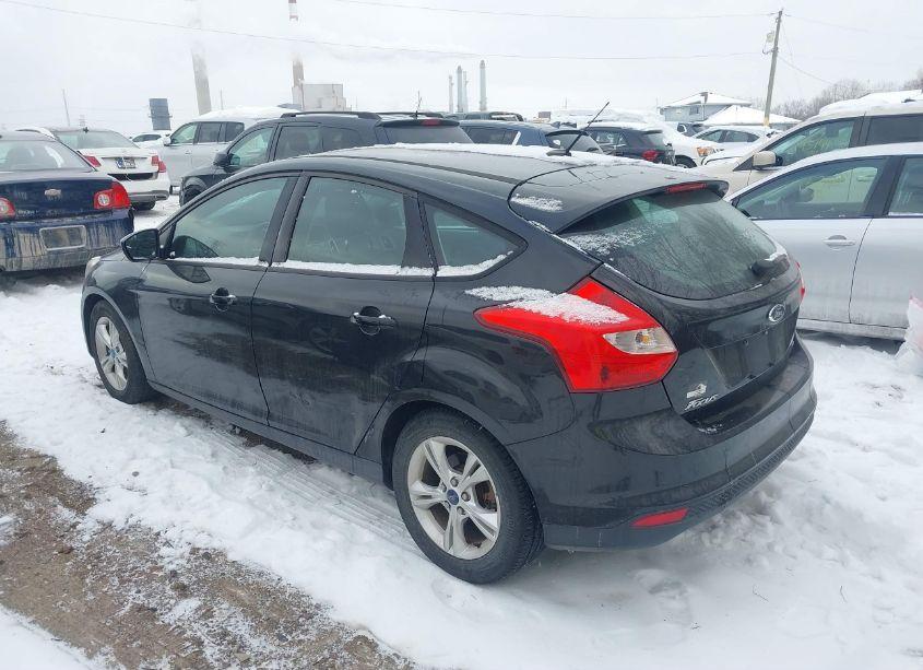 Photo 3 of 2012 Ford Focus SE (VIN 1FAHP3K22CL233787)