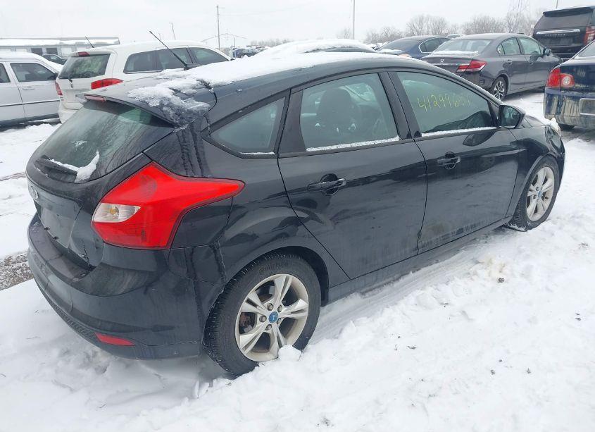 Photo 4 of 2012 Ford Focus SE (VIN 1FAHP3K22CL233787)