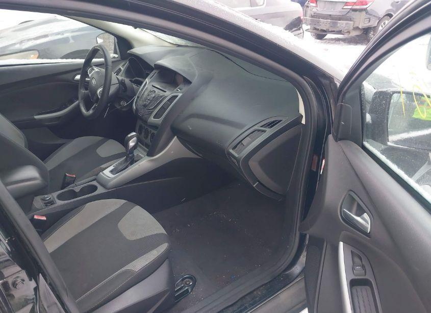 Photo 5 of 2012 Ford Focus SE (VIN 1FAHP3K22CL233787)