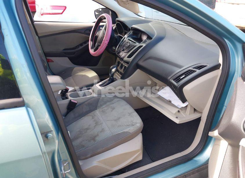 Photo 5 of 2012 Ford Focus SE (VIN 1FAHP3K22CL265106)