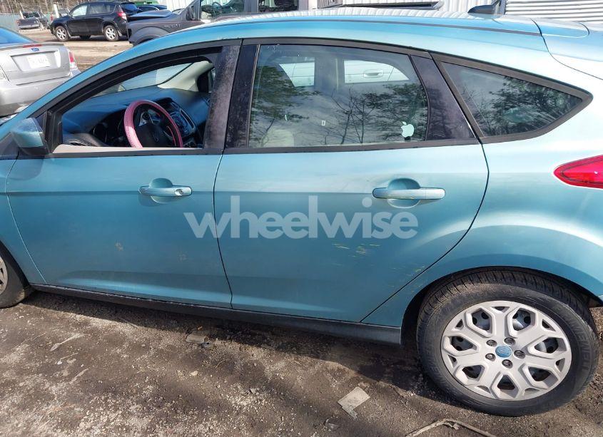Photo 6 of 2012 Ford Focus SE (VIN 1FAHP3K22CL265106)